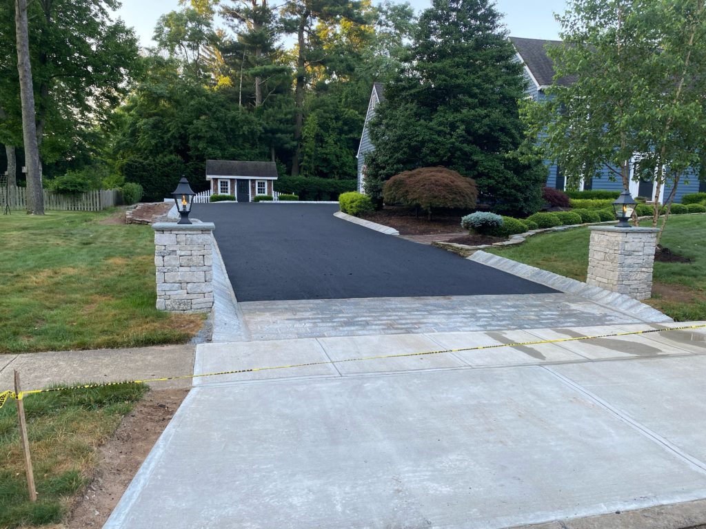 Reviving your Driveway’s Appearance with Restoration Service