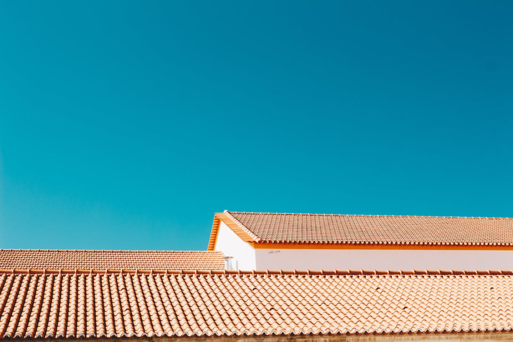 Choosing the Right Roof Service: A Comprehensive Guide